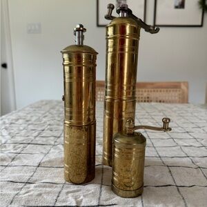 Gold Pepper Mill Set